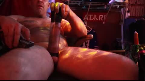 Snapshot of h0tttsteel chatting on September 28, 2025, 2:06 am h0tttsteel online show from September 28, 2025, 2:06 am