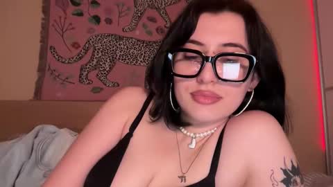 Helga online show from March 20, 2026, 4:01 pm