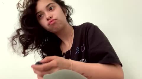 Snapshot of h3nnynlace chatting on March 9, 2026, 5:39 pm h3nnynlace online show from March 9, 2026, 5:39 pm