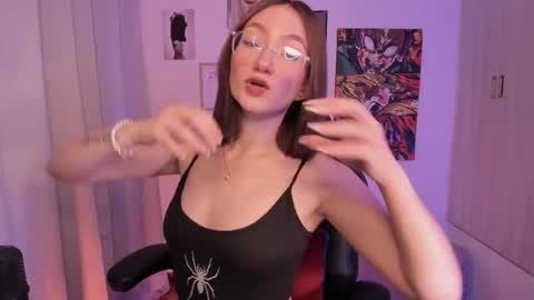 haanna_thompsoon online show from May 7, 2026, 2:39 am