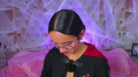 Snapshot of haari02 chatting on October 21, 2025, 8:31 pm Haari online show from October 21, 2025, 8:31 pm