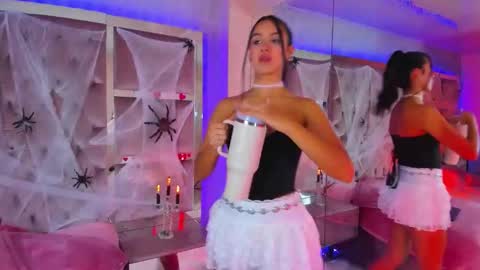 Snapshot of haari02 chatting on October 22, 2025, 8:52 pm Haari online show from October 22, 2025, 8:52 pm