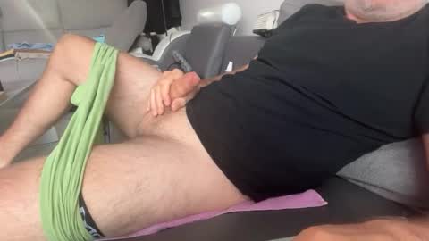 hachikofr online show from September 13, 2025, 6:46 am