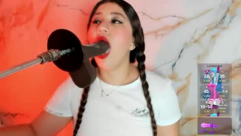 Snapshot of hade_cute2 chatting on May 16, 2026, 7:23 pm hade_cute2 online show from May 16, 2026, 7:23 pm