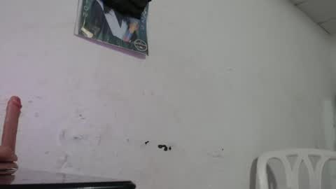 hadesmit1 online show from April 29, 2026, 2:04 am