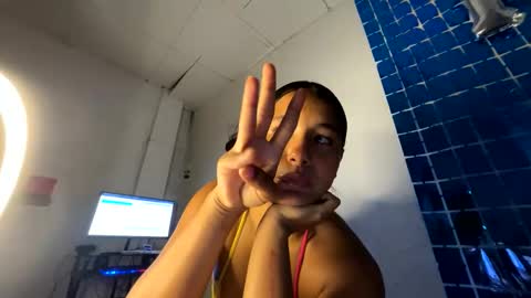 Snapshot of hadesmit1 chatting on June 3, 2026, 2:33 pm hadesmit1 online show from June 3, 2026, 2:33 pm