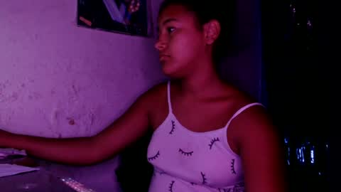 Snapshot of hadesmit1 chatting on June 25, 2026, 11:04 am hadesmit1 online show from June 25, 2026, 11:04 am