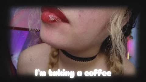 Snapshot of haelycute chatting on November 8, 2025, 11:32 am Haely online show from November 8, 2025, 11:32 am