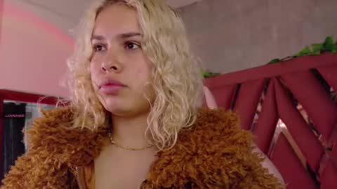 Snapshot of haelycute chatting on November 11, 2025, 11:10 am Haely online show from November 11, 2025, 11:10 am