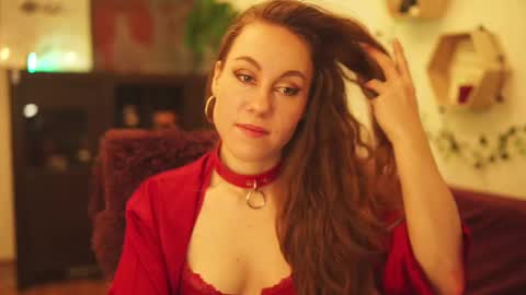 Snapshot of hahayessihaveone chatting on December 18, 2024, 7:41 pm hahayessihaveone online show from December 18, 2024, 7:41 pm