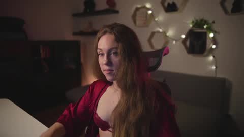 Snapshot of hahayessihaveone chatting on October 8, 2025, 6:27 pm hahayessihaveone online show from October 8, 2025, 6:27 pm