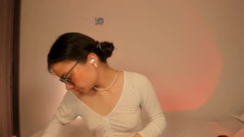 Hailey online show from December 28, 2024, 12:57 am