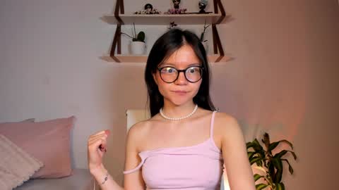 Hailey online show from February 6, 2025, 4:42 am