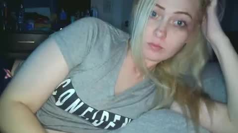 Snapshot of haileyakuma69 chatting on November 1, 2025, 4:58 am Hailey and d online show from November 1, 2025, 4:58 am