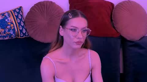 Snapshot of haileysinclair chatting on November 30, 2025, 7:07 pm Carla online show from November 30, 2025, 7:07 pm