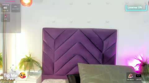 Snapshot of haileystonei chatting on June 4, 2026, 12:00 pm haileystonei online show from June 4, 2026, 12:00 pm