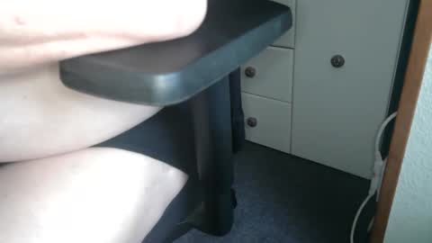 Snapshot of hairyarmpit_lover_1970 chatting on March 3, 2025, 11:22 am hairyarmpit_lover_1970 online show from March 3, 2025, 11:22 am