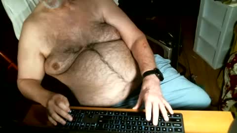 hairybear813 online show from June 29, 2026, 2:06 pm