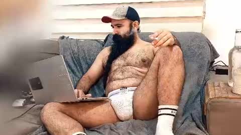 Hairy Beard Smoker online show from June 25, 2026, 12:54 am