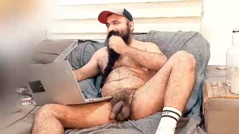 Hairy Beard Smoker online show from June 26, 2026, 1:15 pm