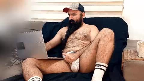 Hairy Beard Smoker online show from July 4, 2026, 9:04 am