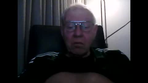 Snapshot of hairylover461681298 chatting on March 16, 2026, 10:14 pm hairylover461681298 online show from March 16, 2026, 10:14 pm