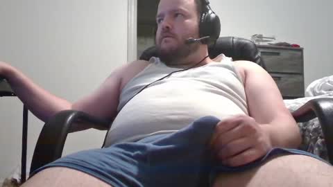 hairymikey online show from April 19, 2026, 4:23 am