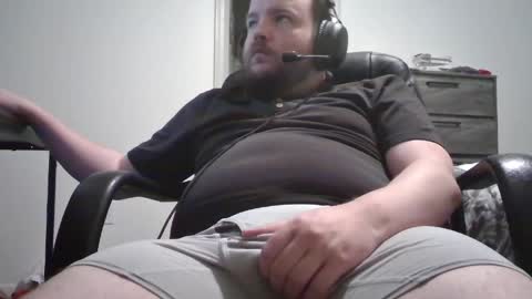 Snapshot of hairymikey chatting on May 3, 2026, 7:14 am hairymikey online show from May 3, 2026, 7:14 am