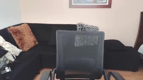 hairyncuteass online show from February 17, 2025, 5:21 pm