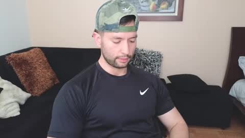 hairyncuteass online show from February 18, 2025, 4:37 pm