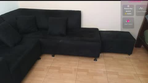 hairyncuteass online show from May 4, 2026, 6:37 pm