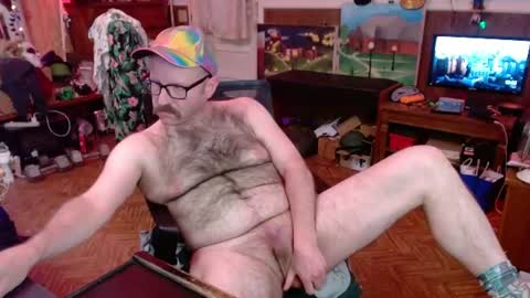 Snapshot of hairyoldperv chatting on June 14, 2026, 5:53 am Justin online show from June 14, 2026, 5:53 am