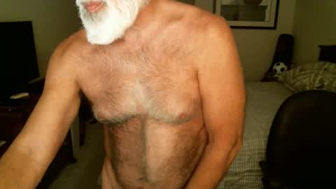 Hairy pecs online show from April 22, 2026, 7:11 am