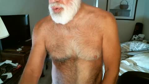 Snapshot of hairypecsguy chatting on June 30, 2026, 2:29 pm Hairy pecs online show from June 30, 2026, 2:29 pm
