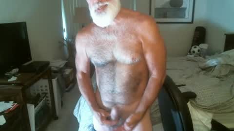 Snapshot of hairypecsguy chatting on July 4, 2026, 9:43 pm Hairy pecs online show from July 4, 2026, 9:43 pm