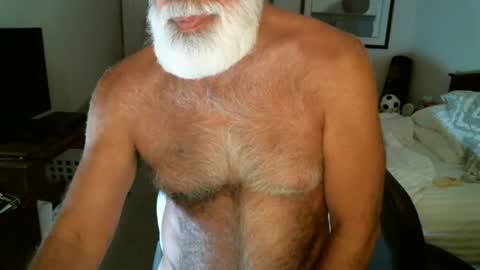 Snapshot of hairypecsguy chatting on July 20, 2026, 6:06 am Hairy pecs online show from July 20, 2026, 6:06 am