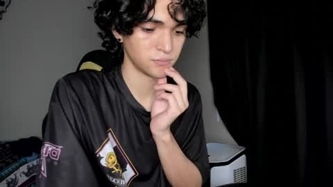 Snapshot of halan_jr chatting on May 1, 2026, 6:23 pm halan online show from May 1, 2026, 6:23 pm
