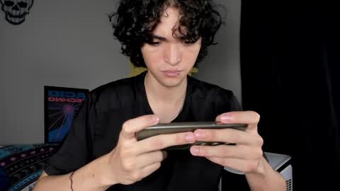 Snapshot of halan_jr chatting on May 4, 2026, 6:37 pm halan online show from May 4, 2026, 6:37 pm