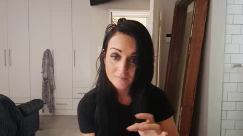 Snapshot of haley_vernandez chatting on October 17, 2025, 7:22 am Haley online show from October 17, 2025, 7:22 am