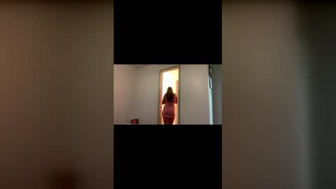 Haleysunshinee online show from June 6, 2026, 12:38 am