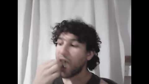 Snapshot of halfblood18 chatting on January 14, 2025, 12:43 am halfblood18 online show from January 14, 2025, 12:43 am