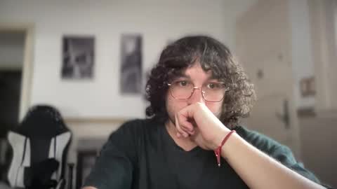 Snapshot of halfblood18 chatting on November 8, 2025, 3:56 pm halfblood18 online show from November 8, 2025, 3:56 pm