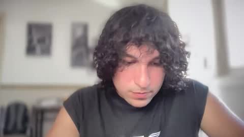 Snapshot of halfblood18 chatting on December 21, 2025, 5:31 pm halfblood18 online show from December 21, 2025, 5:31 pm