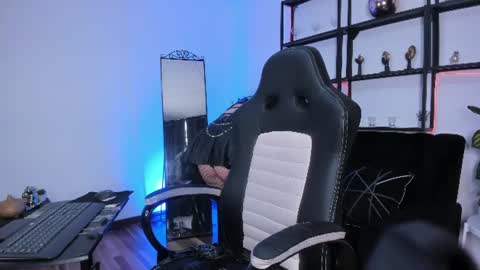 Snapshot of halley_ravenn chatting on July 10, 2026, 8:44 pm halley_ravenn online show from July 10, 2026, 8:44 pm