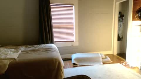 halycon2147818 online show from March 18, 2026, 8:34 pm