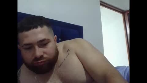 Snapshot of hammerwhithe01 chatting on December 16, 2025, 1:27 pm hammerwhithe01 online show from December 16, 2025, 1:27 pm