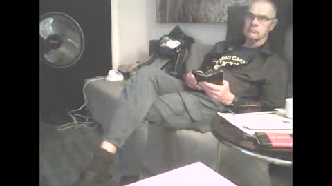 Prefer men 80 online show from January 9, 2025, 10:20 pm