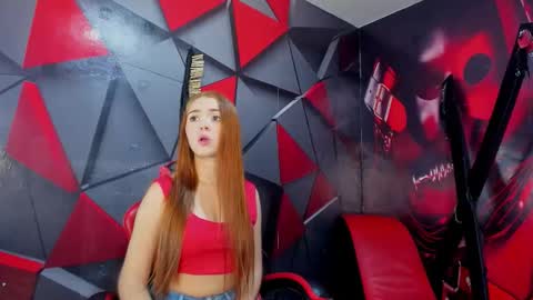 Hana and Zeta online show from November 22, 2025, 12:15 pm