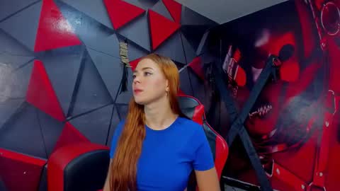 Hana and Zeta online show from November 25, 2025, 12:16 pm