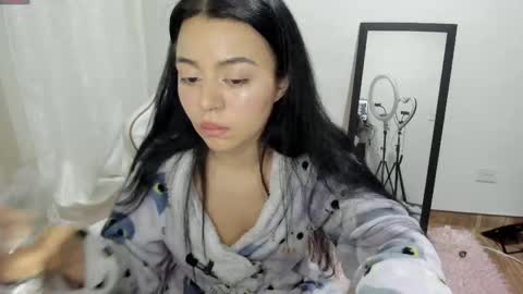 Snapshot of hana_garcia chatting on May 16, 2026, 12:18 am Hana Garcia online show from May 16, 2026, 12:18 am